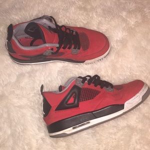 Jordan 4s Toros Red Y6.5